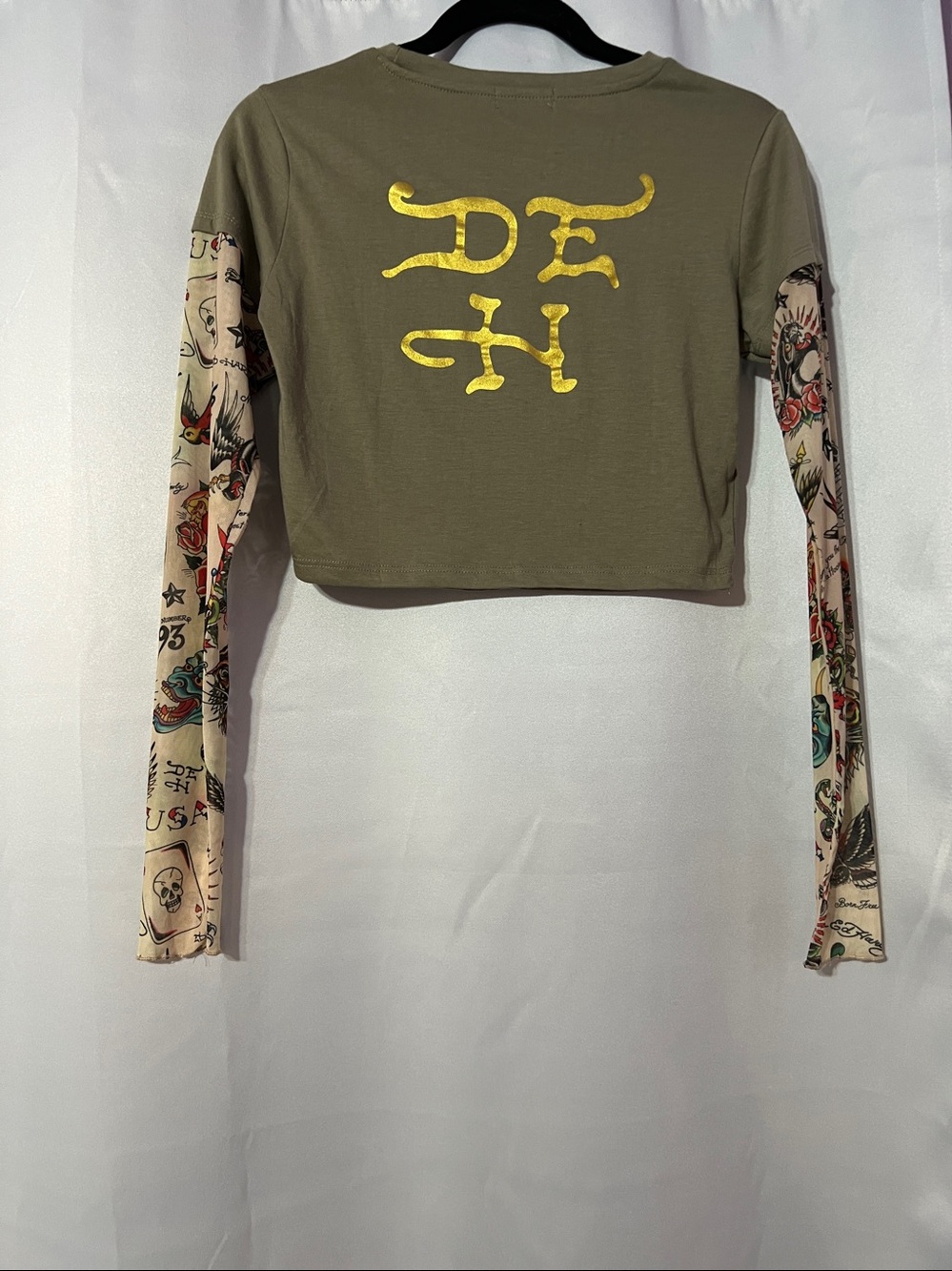 Ed Hardy Women’s Cropped Long-Sleeve Top with Tattoo-Print Sleeves Size Medium - Picture 3 of 7